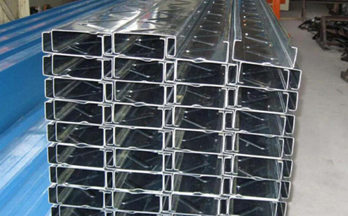 景泰C型钢在轻型景泰钢结构中的选型与施工要点 景泰C型钢在轻型景泰钢结构中的选型与施工要点